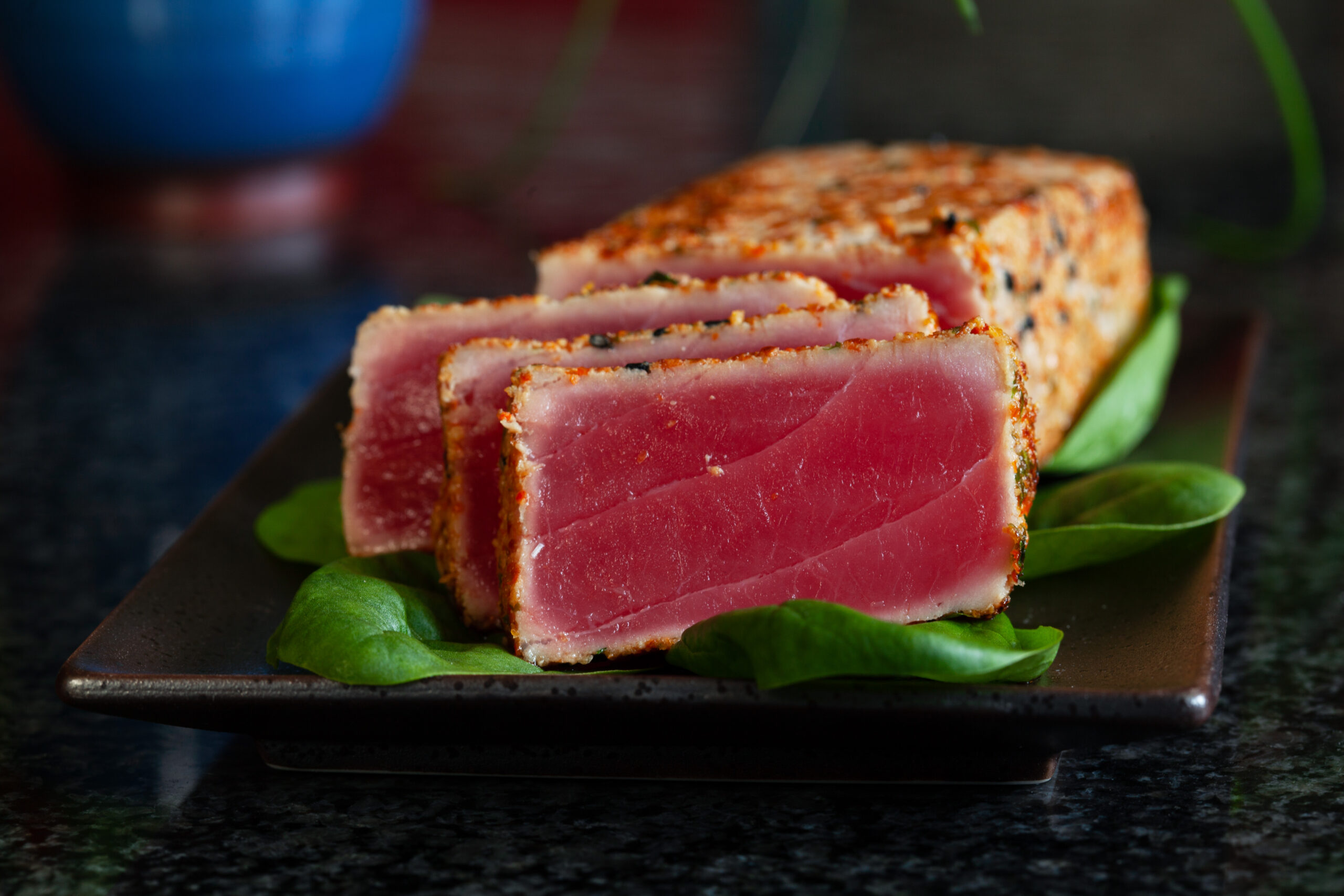 Färsk chilihalstrad tonfisk som ingår i våra sushipaket